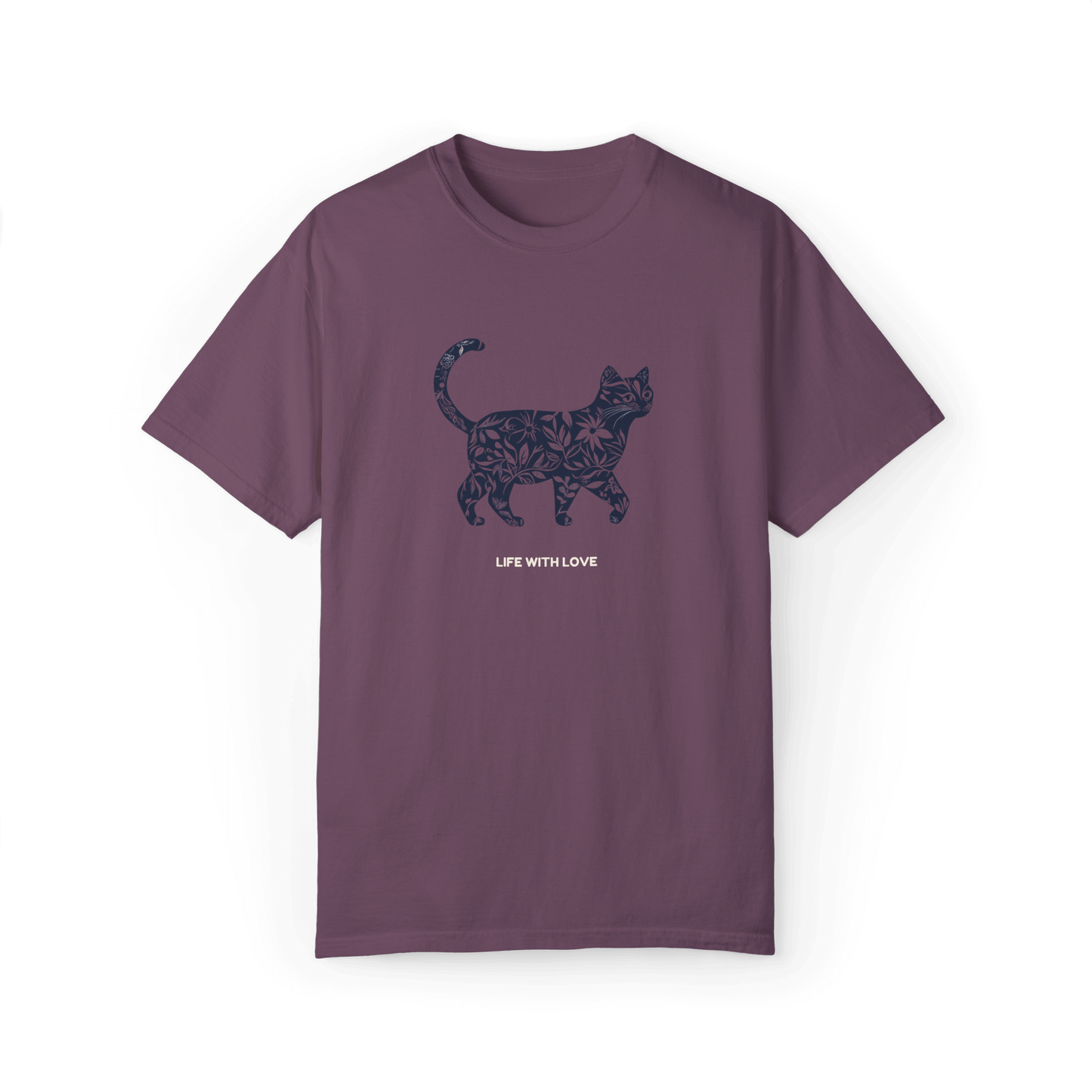 Life with Love Scottish Fold T-shirt - Artistic Cat Design